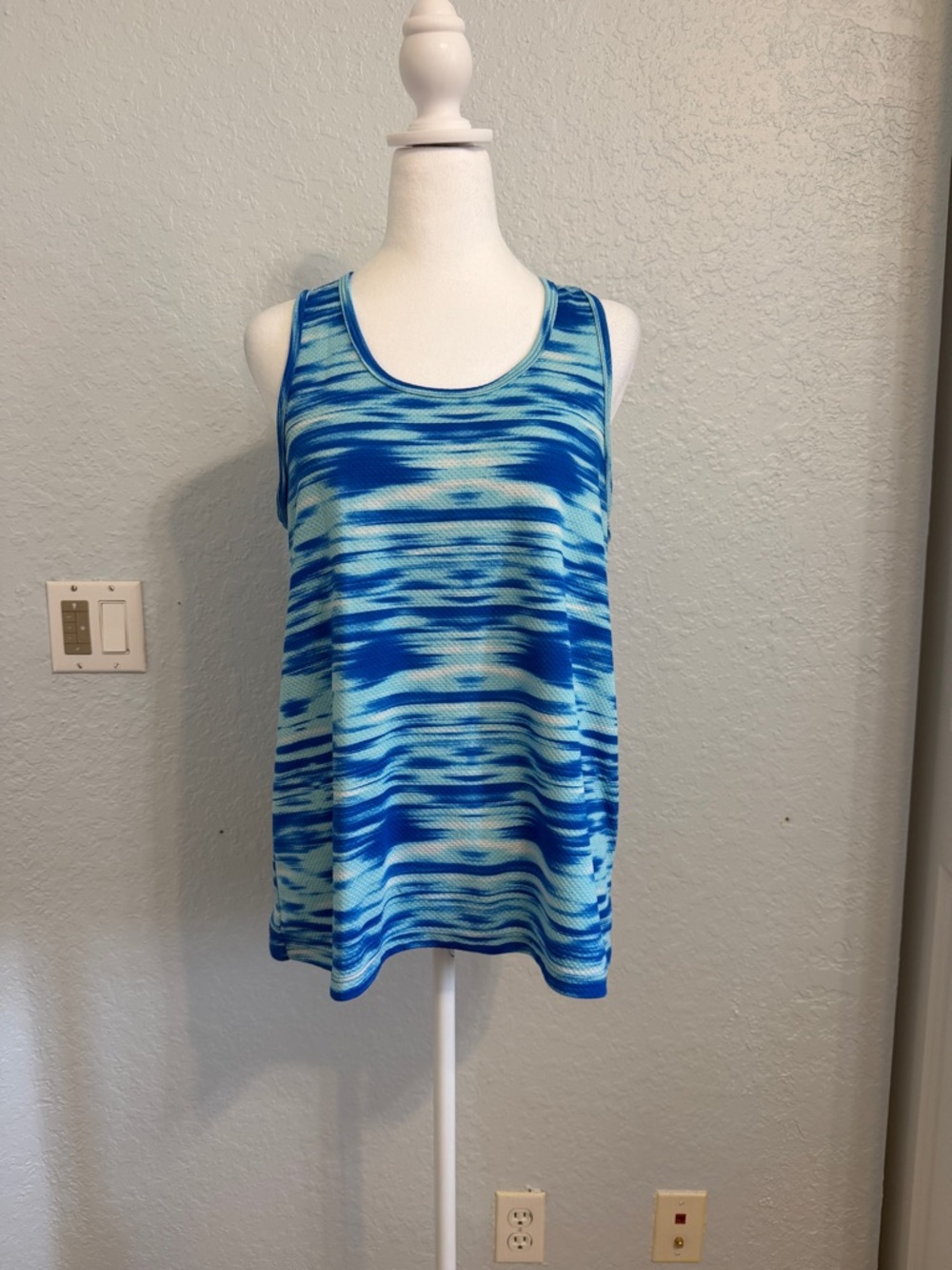 Danskin Blue & Aqua Striped Scoop Neck Tank